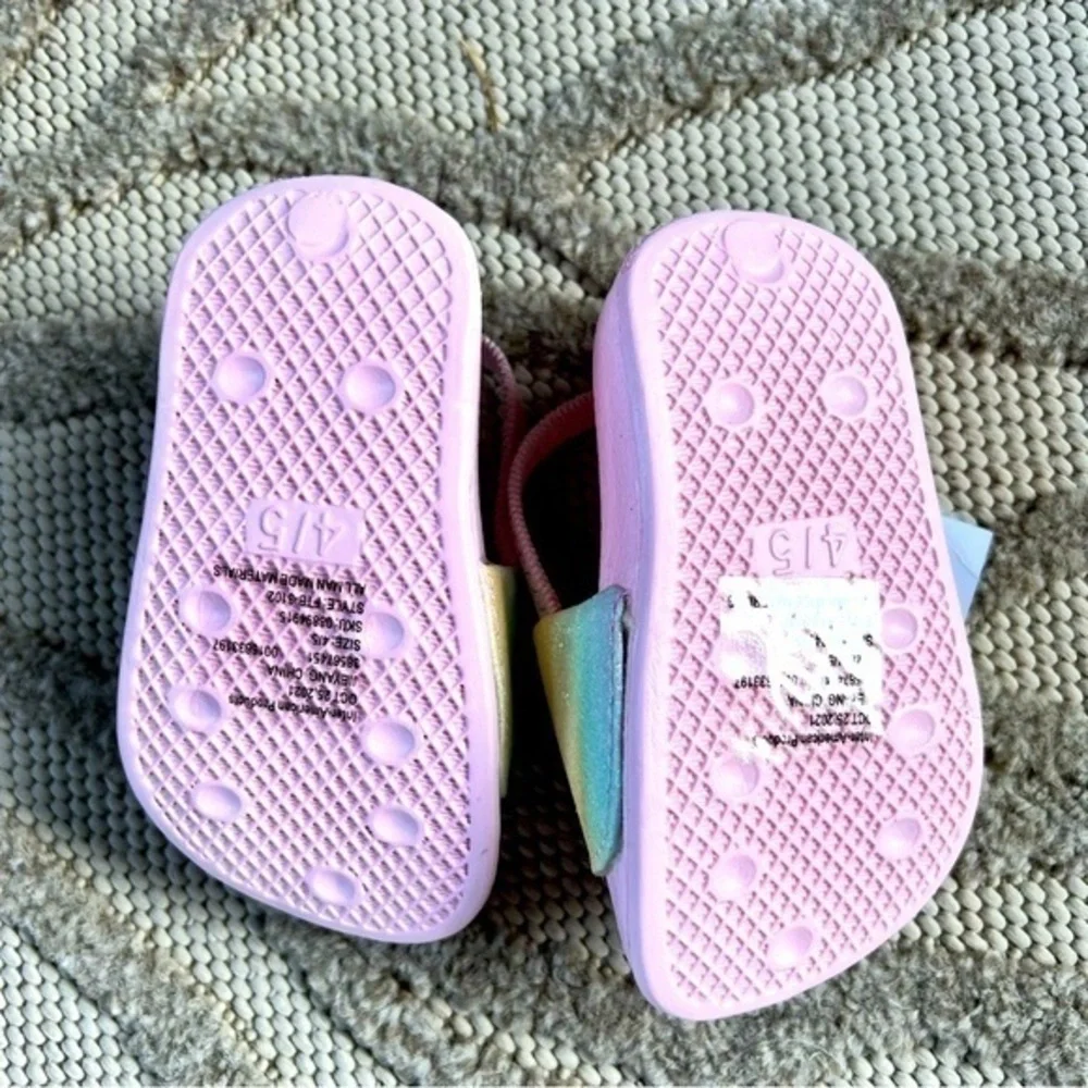 💚 NWT! Toddler size 4/5 unicorn sandals